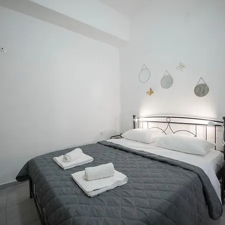 Pure And Simple Santorini